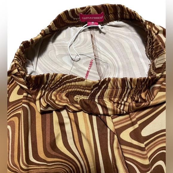 Swirl Flare Pants - Picture 4 of 5